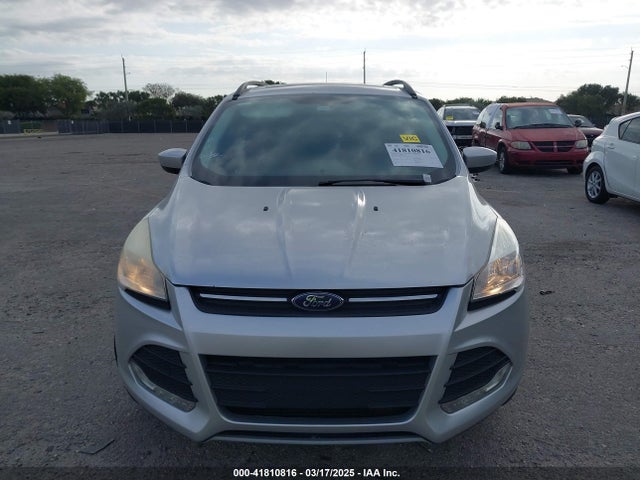 1FMCU9G9XEUD53089 Ford ESCAPE SE