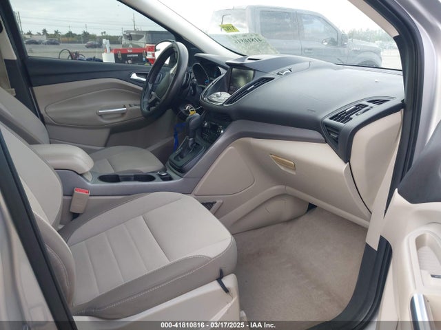 1FMCU9G9XEUD53089 Ford ESCAPE SE