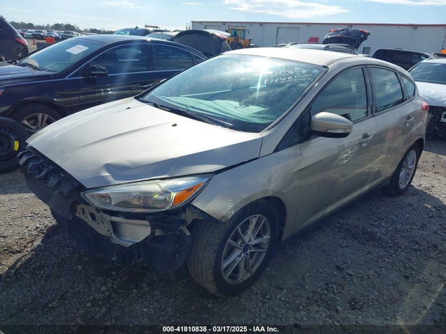1FADP3K25HL305961 Ford FOCUS SE