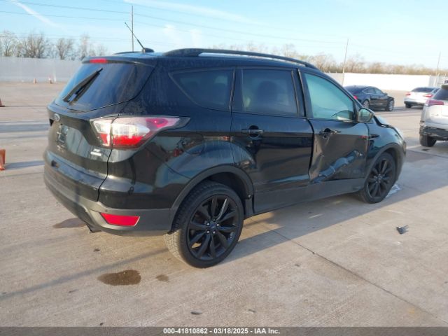 1FMCU0G98HUB01714 Ford ESCAPE SE
