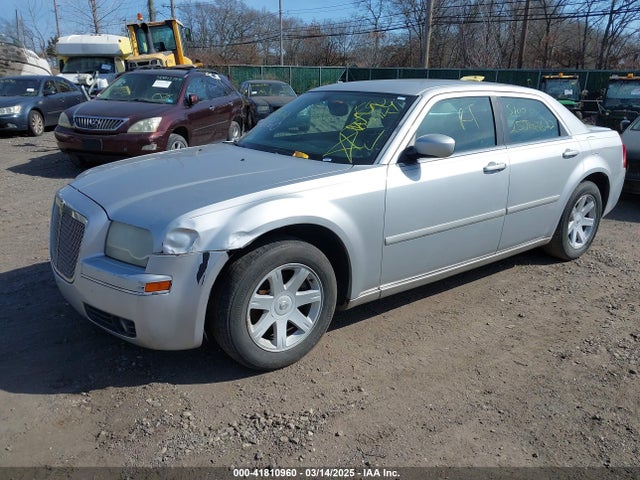 Продаж на аукціоні авто 2005 Chrysler 300 Touring, vin: 2C3JA53G45H635155, номер лоту: 41810960