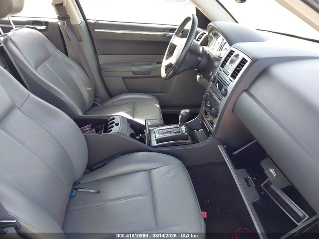 Продаж на аукціоні авто 2005 Chrysler 300 Touring, vin: 2C3JA53G45H635155, номер лоту: 41810960