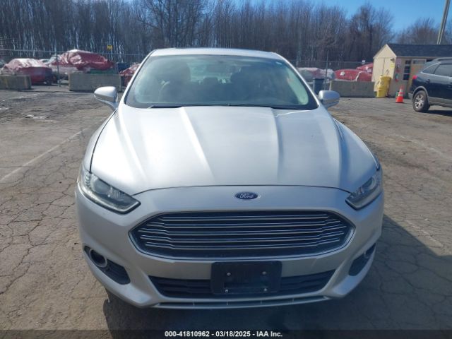 3FA6P0T93GR348715 Ford FUSION SE