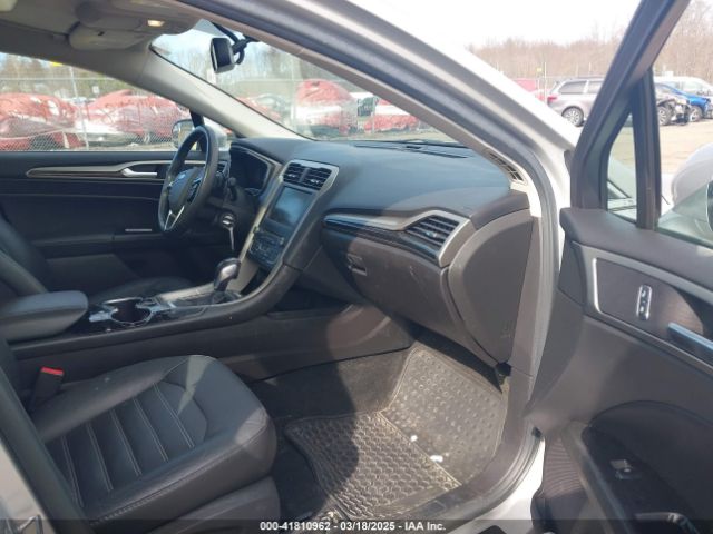 3FA6P0T93GR348715 Ford FUSION SE