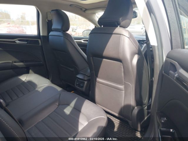 3FA6P0T93GR348715 Ford FUSION SE