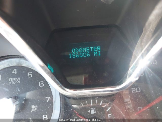 1GNKVHKD8FJ258415 Chevrolet Traverse 2lt