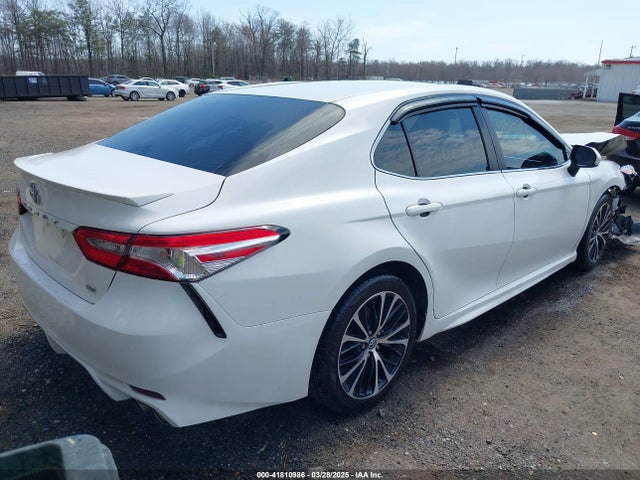 4T1B11HK1JU508405 Toyota CAMRY SE