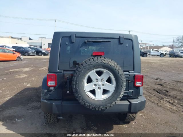 1C4BJWDG6HL746950 Jeep Wrangler Unlimited Sport