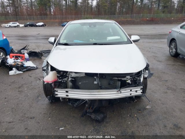 5YFVPMAE5MP266547 Toyota COROLLA LE