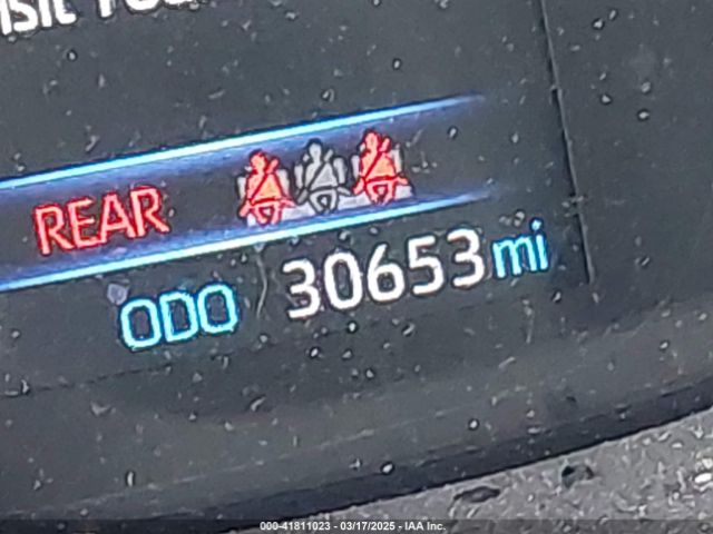 5YFVPMAE5MP266547 Toyota COROLLA LE