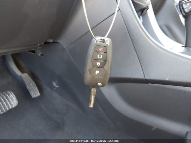 KL7CJPSM0MB363232 Chevrolet Trax Awd Lt