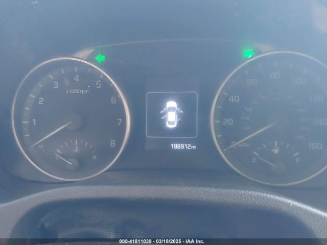 5NPD84LFXJH381491 Hyundai Elantra Value Edition