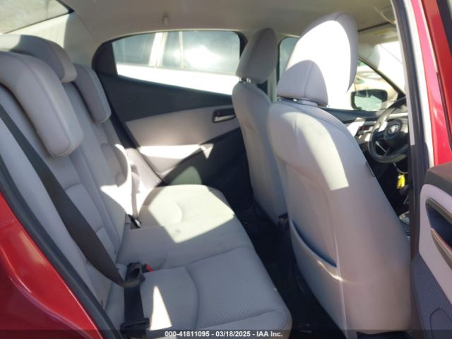 3MYDLBYV1KY526975 Toyota YARIS L