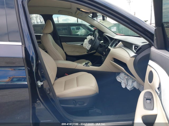 3PCAJ5BB7MF123895 Infiniti Qx50 Luxe Awd