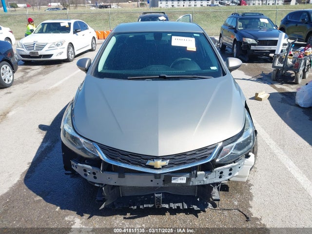 1G1BE5SM8H7160002 Chevrolet Cruze Lt Auto