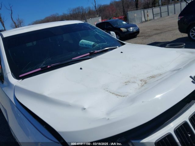 1C4RJFAGXEC352608 Jeep Grand Cherokee Laredo