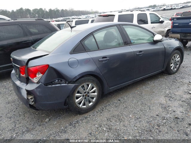 1G1PA5SH0E7103809 Chevrolet Cruze Ls Auto