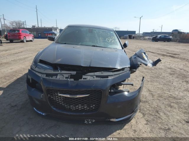 2C3CCAGG2GH270399 Chrysler 300 300s