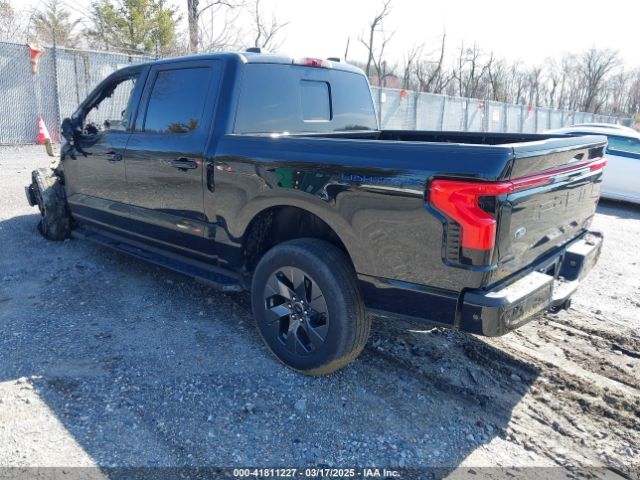 2022 FORD F-150 LIGHTNING 1FT6W1EV8NWG13457 Photo 2