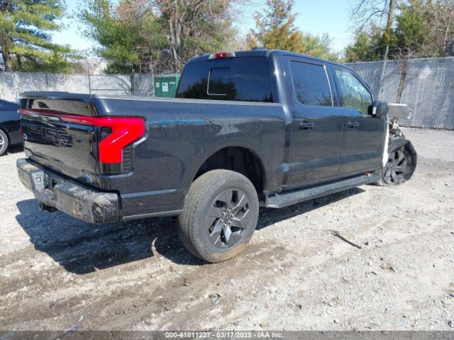 2022 FORD F-150 LIGHTNING 1FT6W1EV8NWG13457 Photo 3