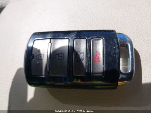 KNALN4D7XE5159404 KIA Cadenza Premium