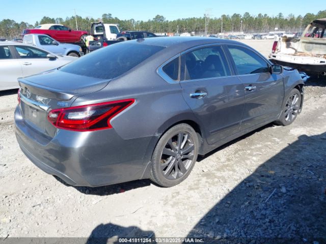 1N4AL3AP5JC256455 Nissan Altima 2.5 Sr