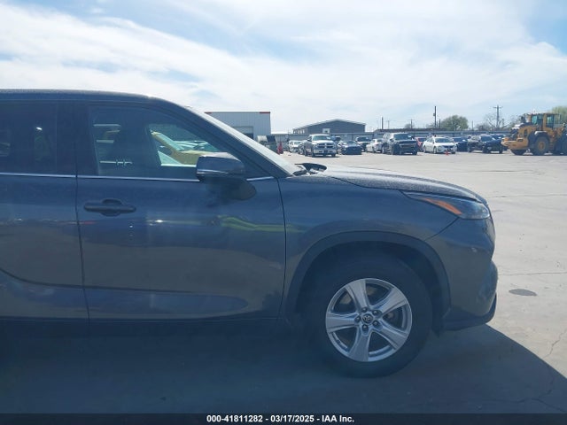 5TDZARAH5NS517327 Toyota Highlander Hybrid Le