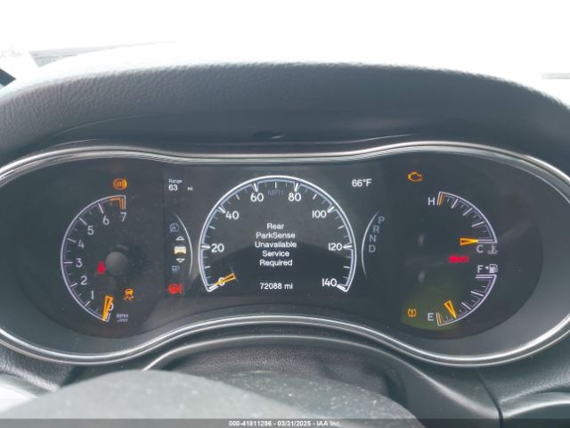1C4RJEAGXMC813573 Jeep Grand Cherokee Laredo E 4x2