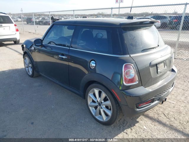 2012 MINI COOPER S WMWSV3C5XCTY26065 Photo 2