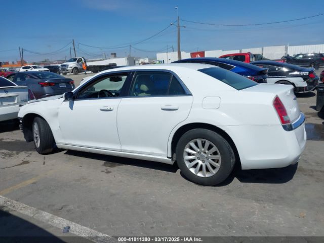 2C3CCAAG9EH301766 Chrysler 300