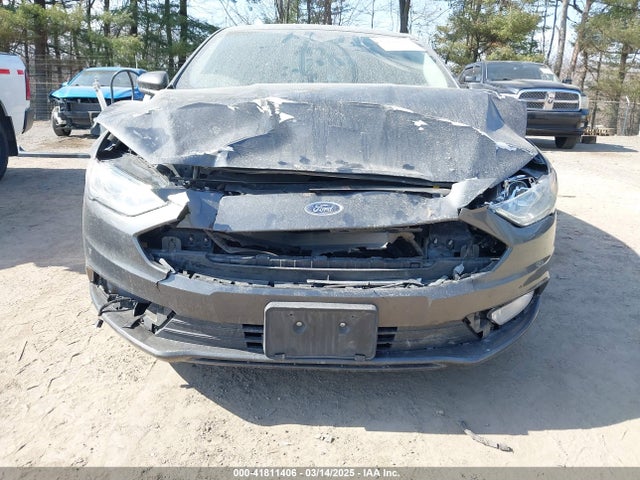 3FA6P0LU6JR118226 Ford Fusion Hybrid Se