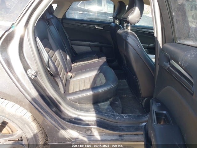 3FA6P0LU6JR118226 Ford Fusion Hybrid Se