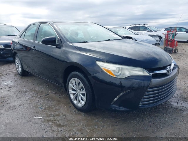 Toyota CAMRY LE 2016 4T1BF1FK5GU501731 Image 1