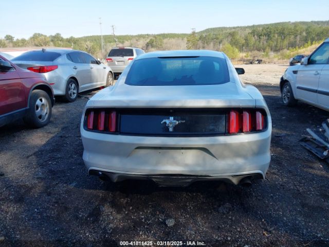 1FA6P8AM5H5263143 Ford Mustang V6