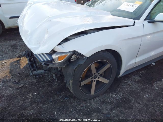 1FA6P8AM5H5263143 Ford Mustang V6