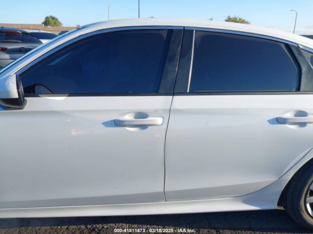 2HGFE2F28NH549174 Honda Civic Lx