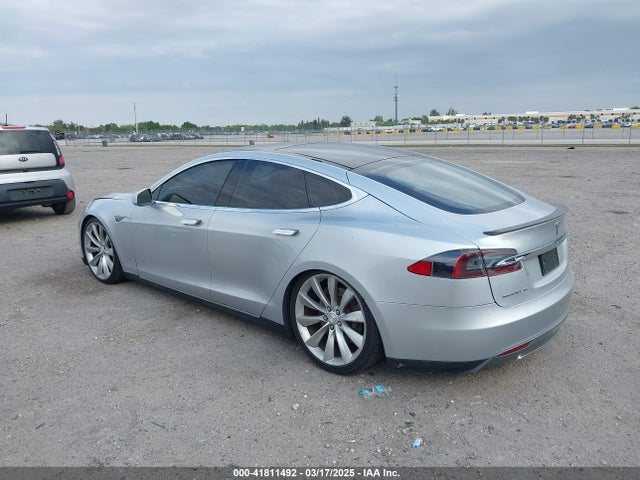 2013 TESLA MODEL S 5YJSA1CP2DFP06270 Photo 2