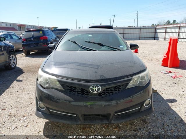 4T1BF1FK2EU833591 Toyota CAMRY SE