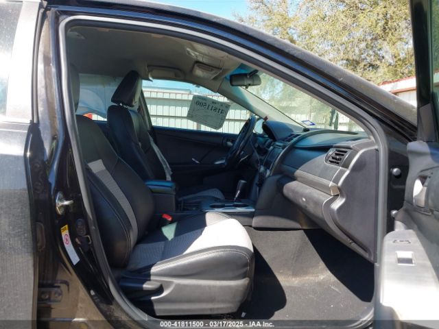 4T1BF1FK2EU833591 Toyota CAMRY SE