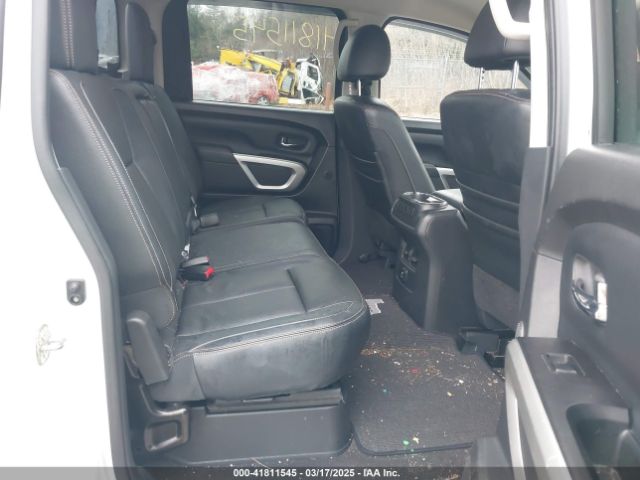 1N6AA1E51JN548599 Nissan Titan Sl