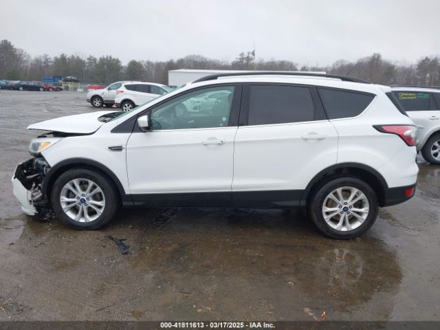 1FMCU0GD3JUB32184 Ford ESCAPE SE