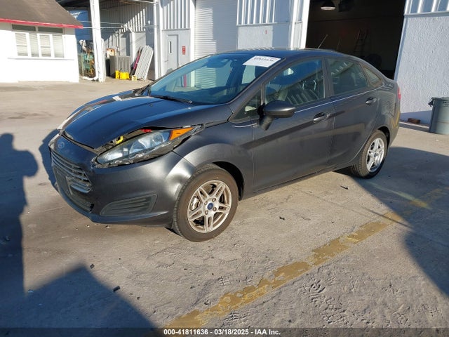 Ford FIESTA SE 2019 3FADP4BJ4KM153206 Image 2