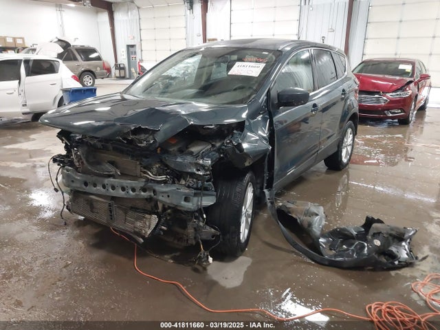 1FMCU0GD2KUC53502 Ford ESCAPE SE