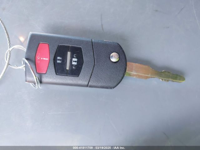 JM1DE1KZ5E0172309 Mazda Mazda2 Sport