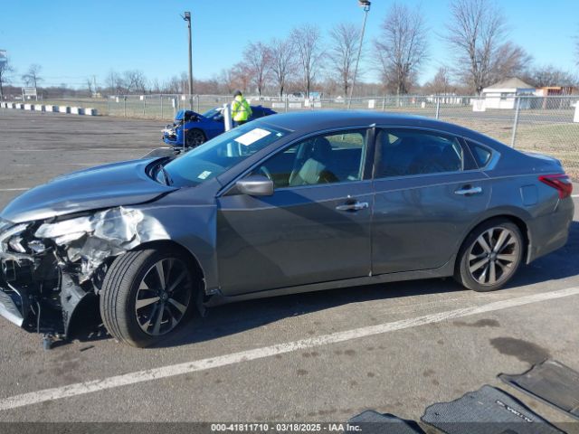 1N4AL3AP1HC489534 Nissan Altima 2.5 Sr