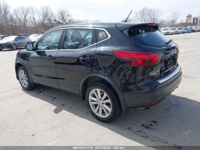 JN1BJ1CR5HW118448 Nissan Rogue Sport S