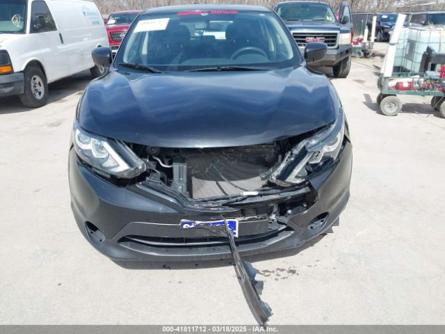 JN1BJ1CR5HW118448 Nissan Rogue Sport S