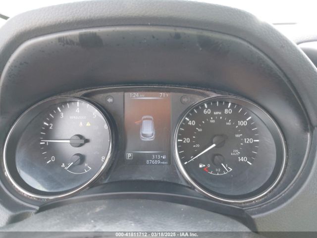 JN1BJ1CR5HW118448 Nissan Rogue Sport S
