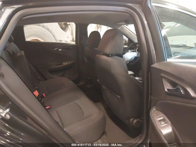 1G1ZE5ST1GF331604 Chevrolet MALIBU 1LT