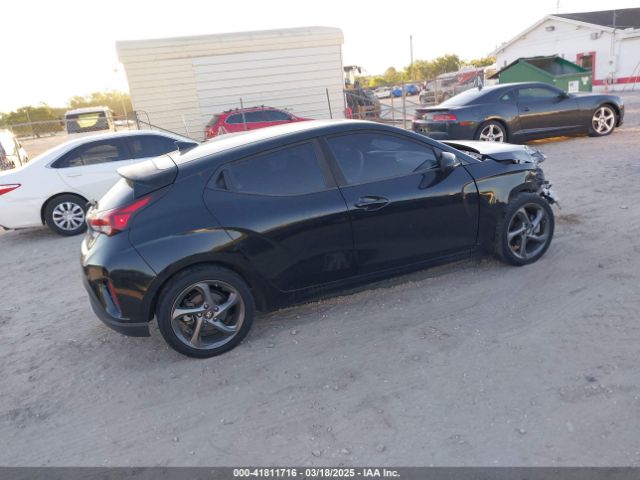 KMHTG6AF8KU005131 Hyundai Veloster 2.0